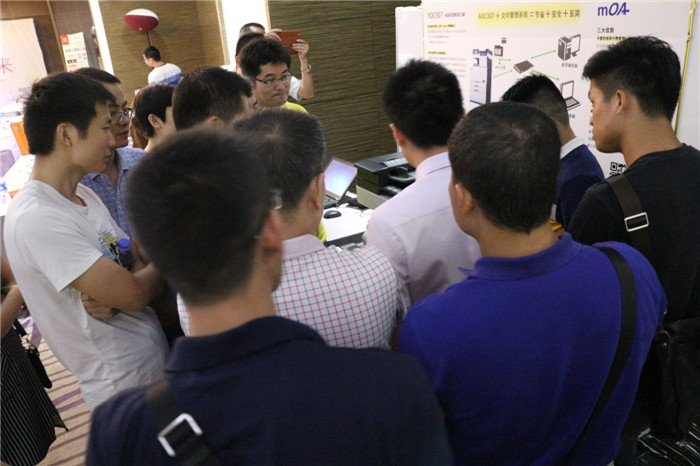 辦公解決方案全國巡回體驗會-廣州站，AD289s復(fù)印機(jī)產(chǎn)品體驗區(qū)，現(xiàn)場來賓積極互動，現(xiàn)場體驗，氣氛熱烈~-科頤辦公分享